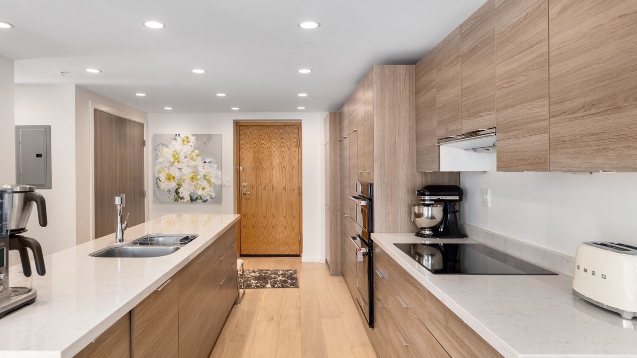 Photo of Kitchen in Coal Harbour
