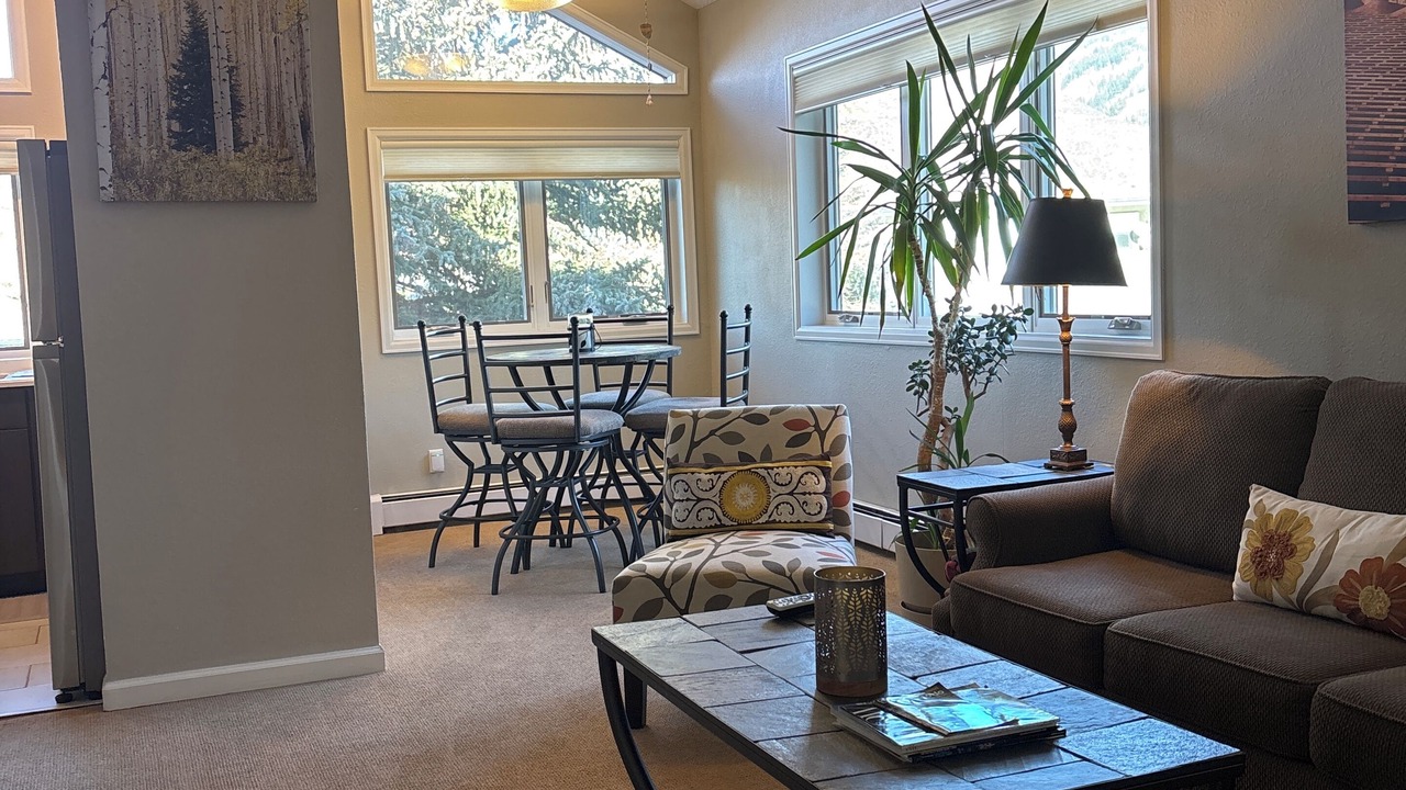 Photo of Livingroom in Eagle-Vail