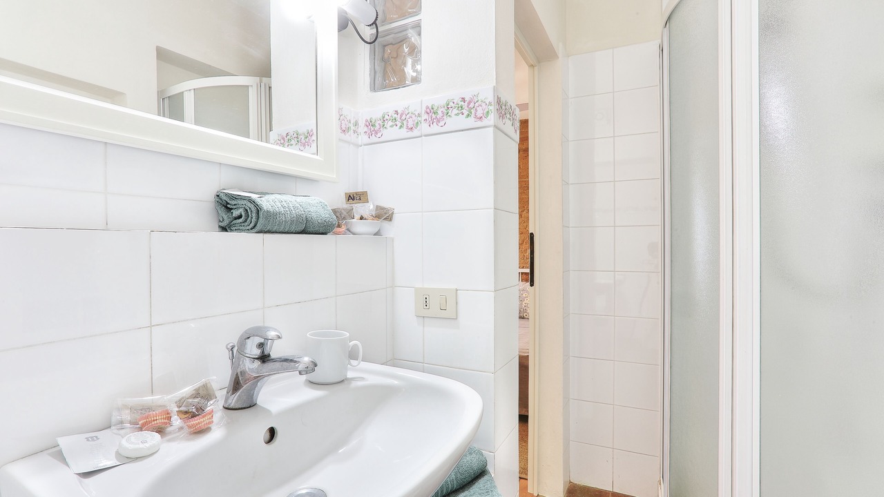 Photo of Bathroom in Palaia