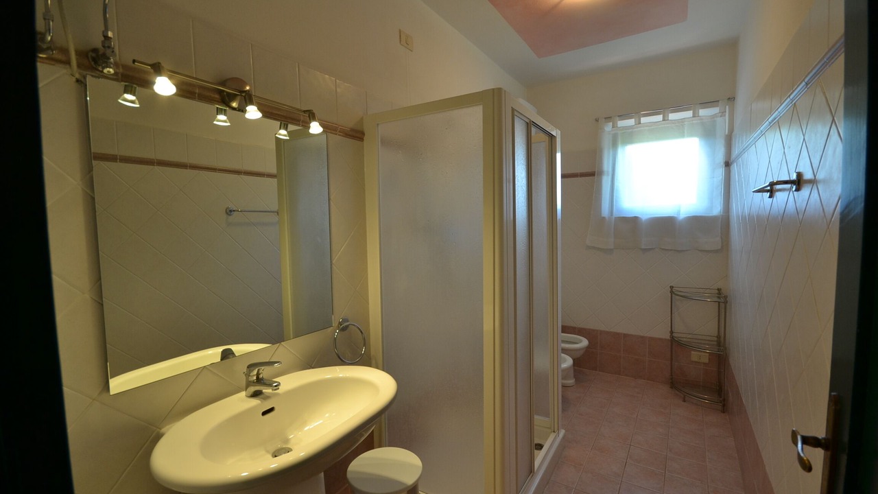 Photo of Bathroom in Toiano