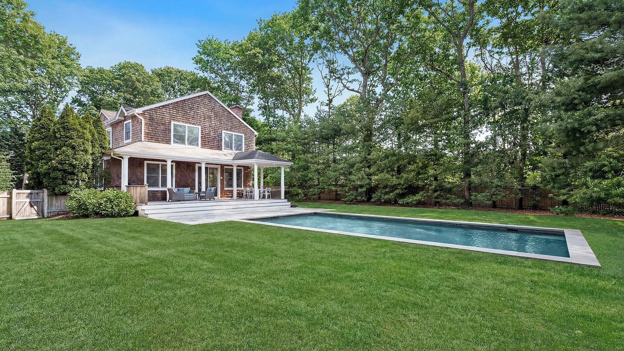Photo of Outdoor in Wainscott Woods