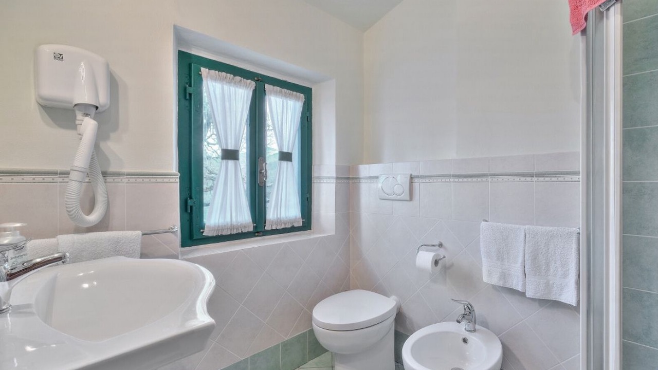 Photo of Bathroom in Sarna