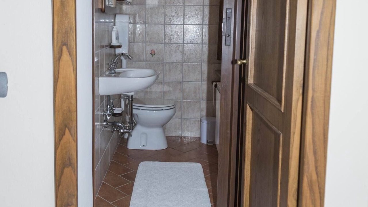 Photo of Bathroom in Saturnana