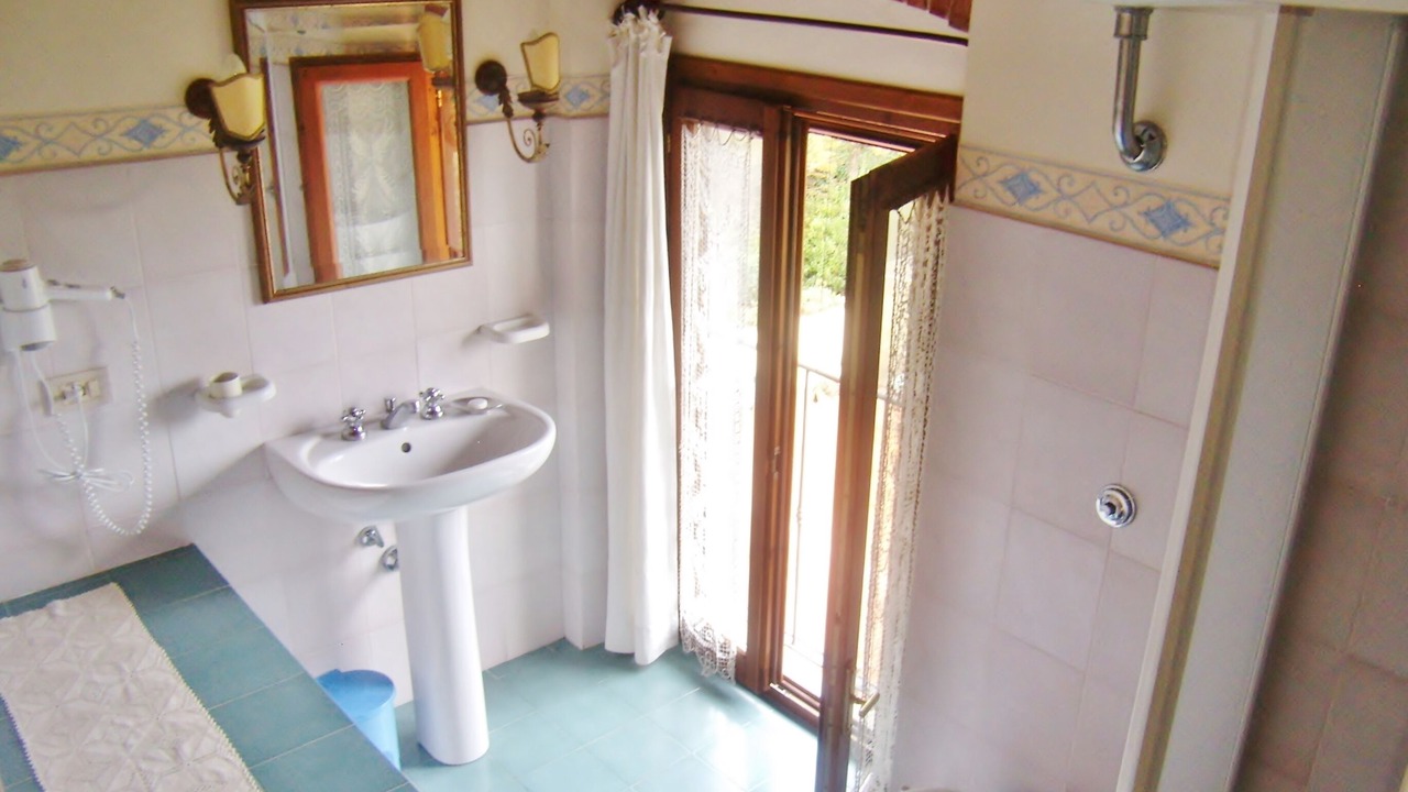 Photo of Bathroom in Scandicci