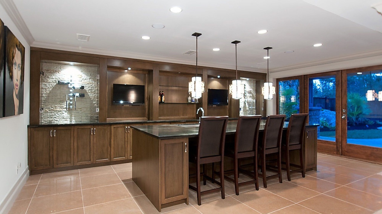 Photo of Kitchen in West Vancouver