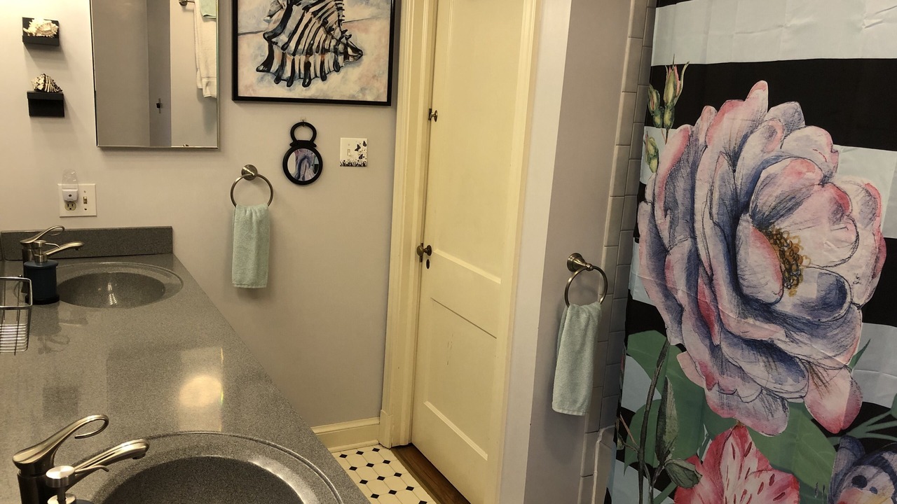 Photo of Bathroom in Woodmont Triangle