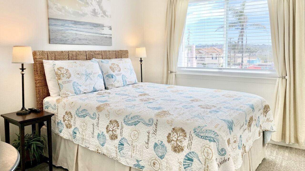 Photo of Bedroom in Downtown