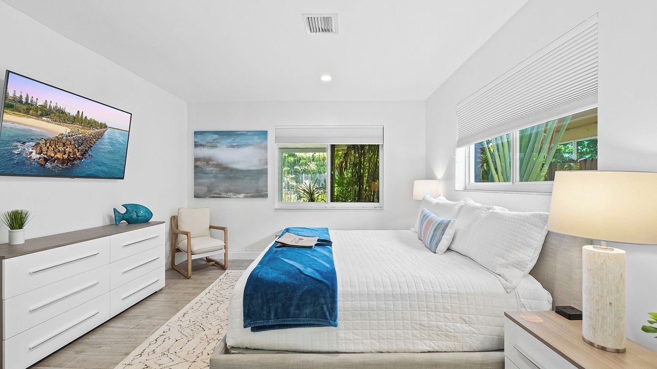 Photo of Bedroom in Coral Shores