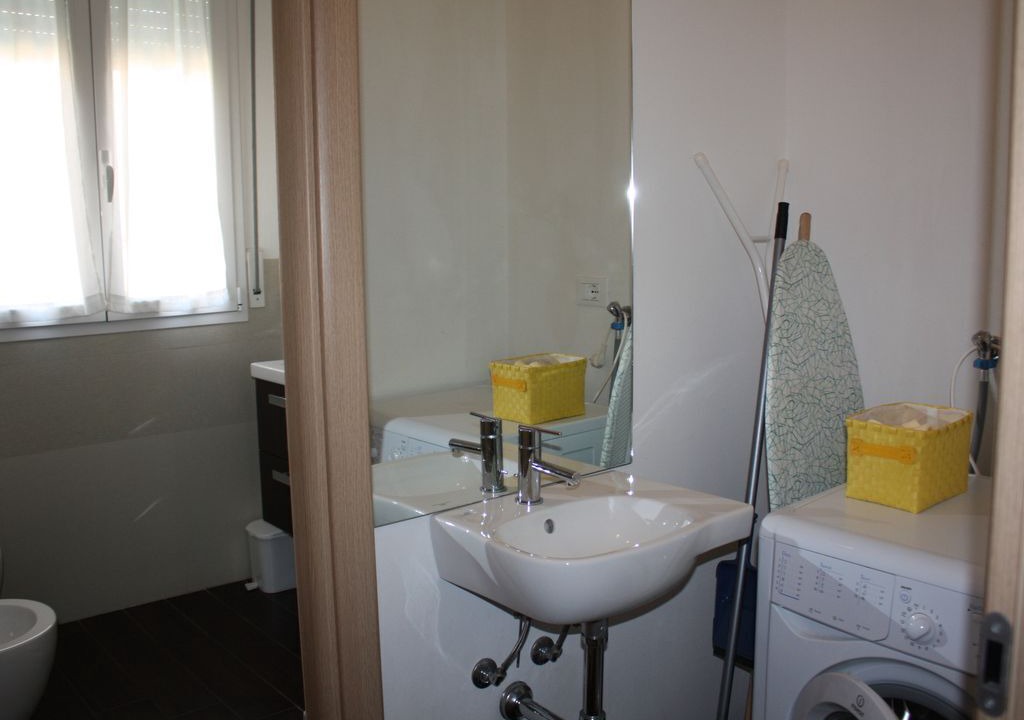 Photo of Bathroom in Marina Centro