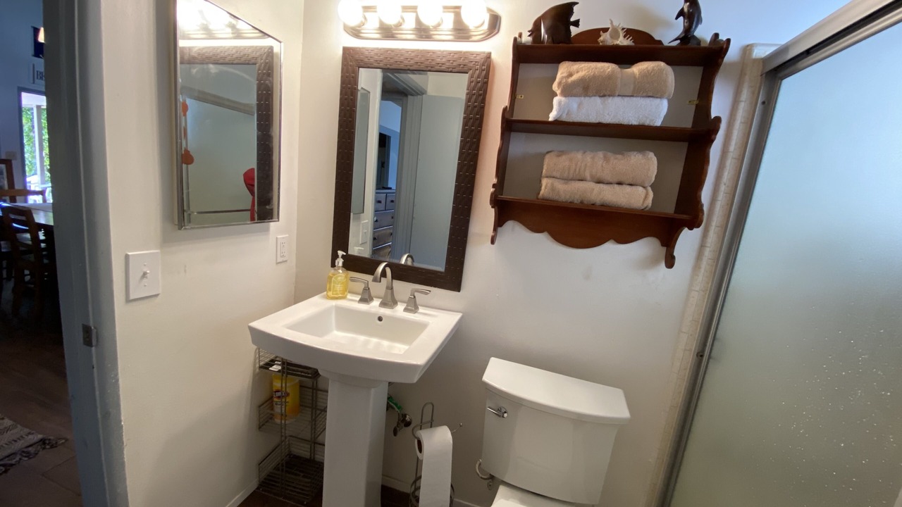 Photo of Bathroom in Silver Strand