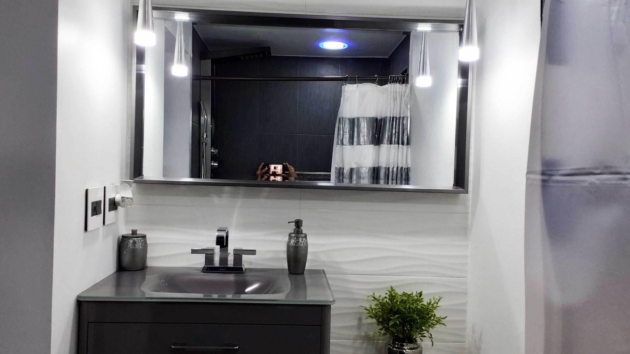 Photo of Bathroom in Cervera Kiriakides