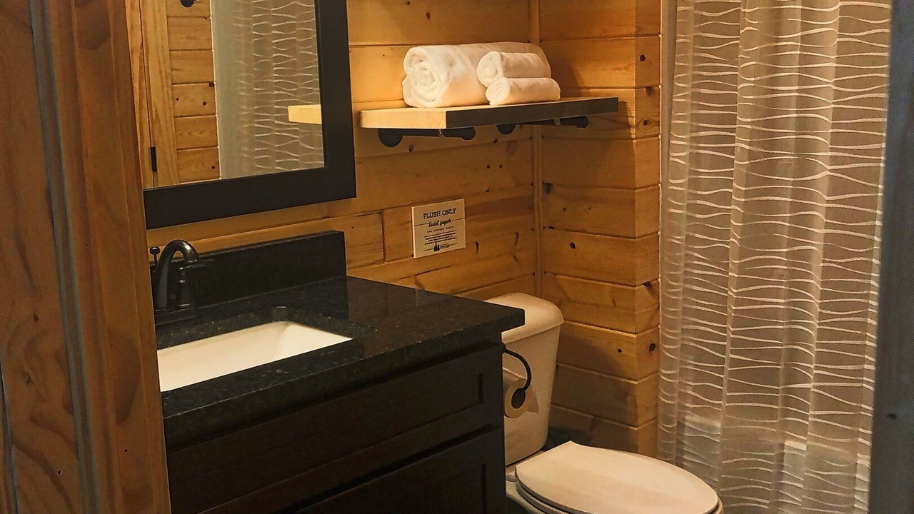Photo of Bathroom in Logan