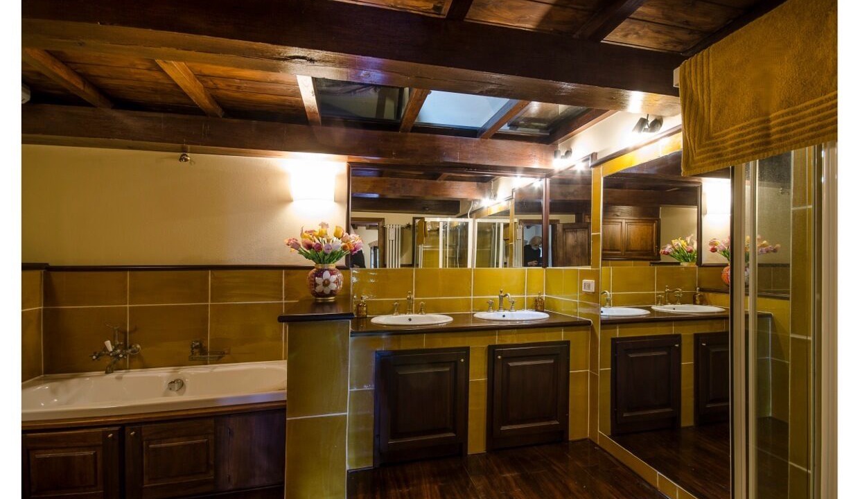 Photo of Bathroom in Polcanto