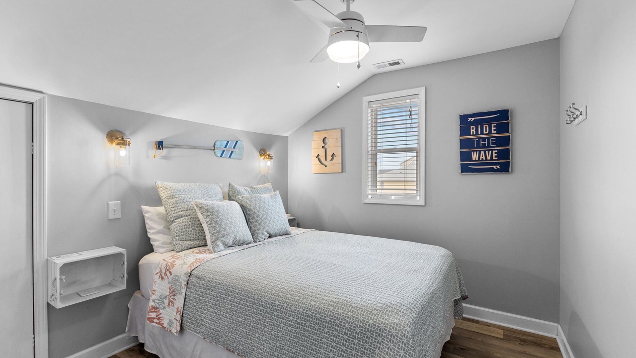 Photo of Bedroom in Emerald Isle