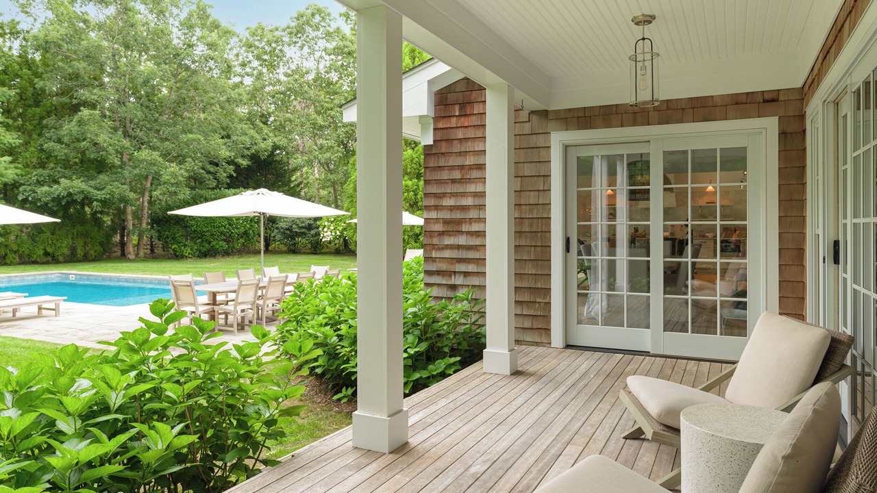 Photo of Outdoor in Wainscott Woods
