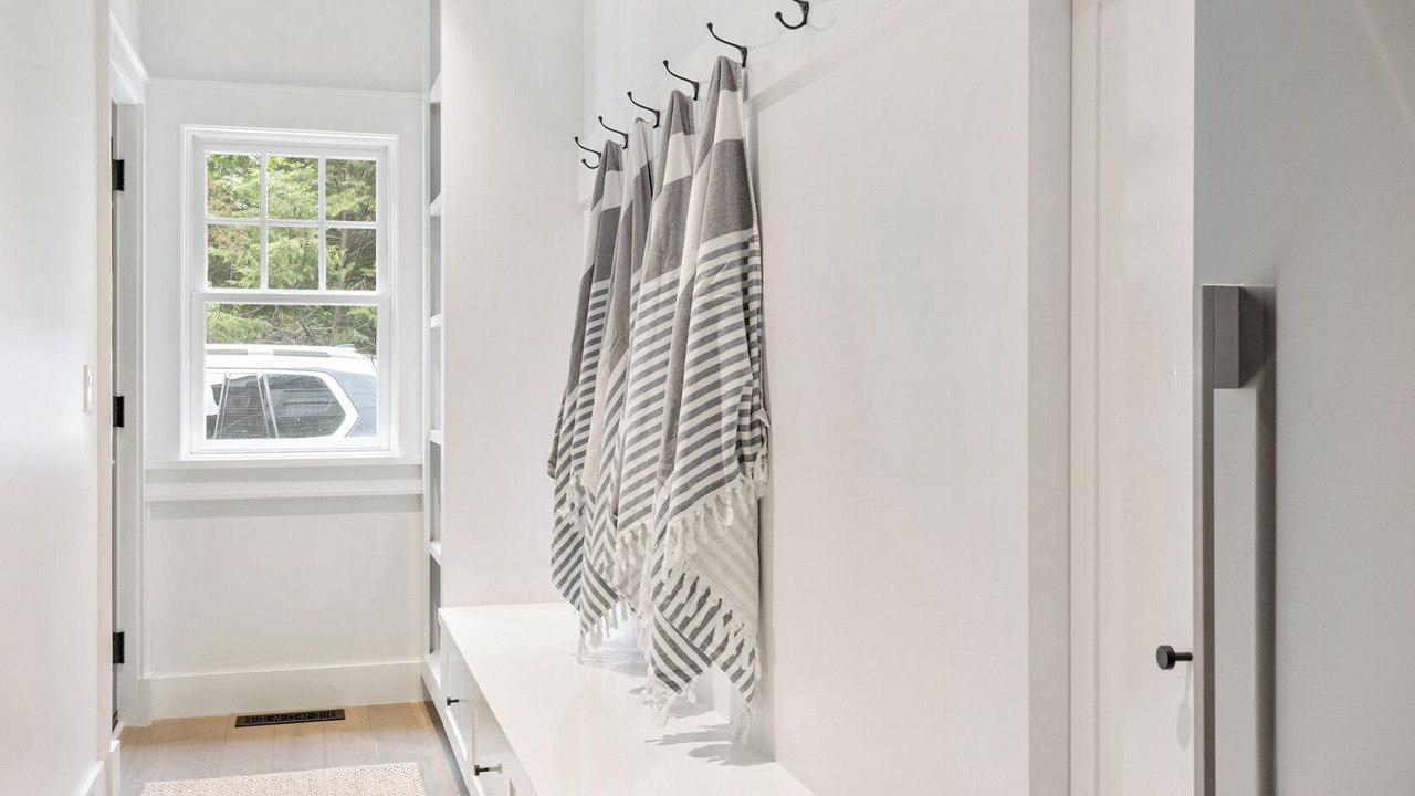 Photo of Bedroom in Wainscott Woods