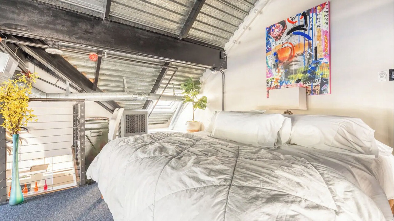 Photo of Bedroom in Stateline