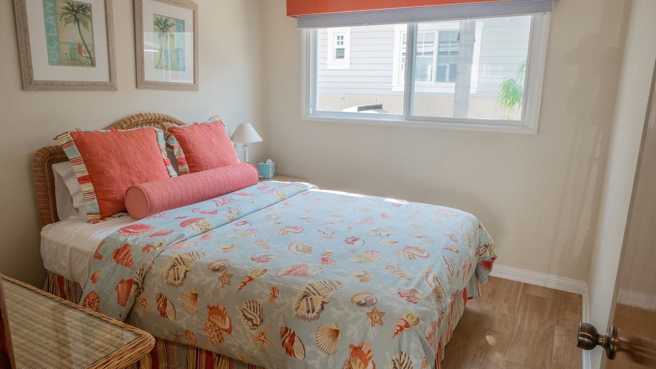 Photo of Bedroom in Balboa Peninsula