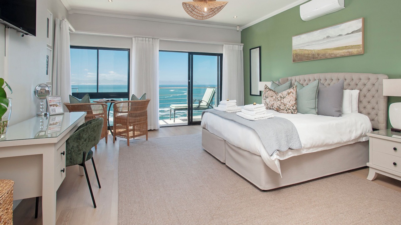 Photo of Bedroom in Hermanus City-Centre