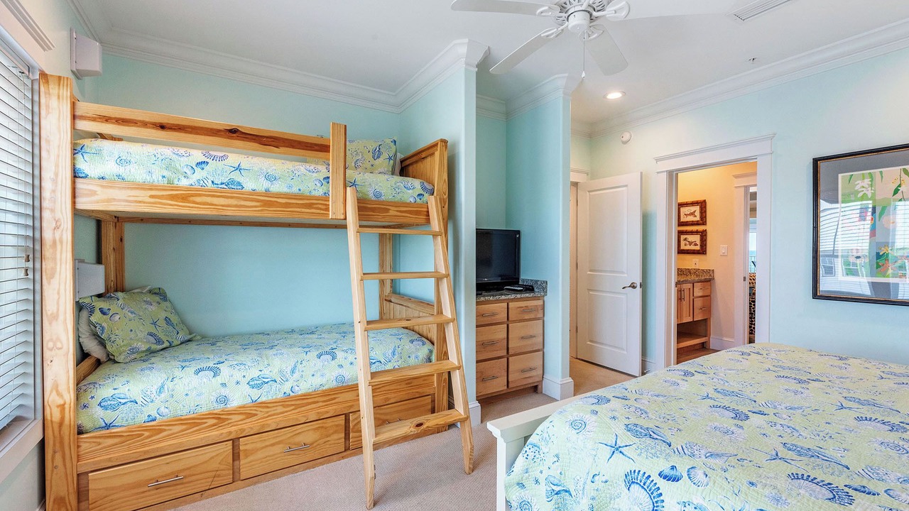 Photo of Bedroom in Orange Beach