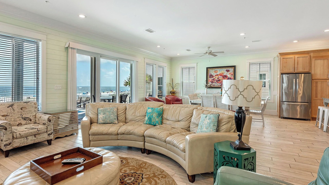 Photo of Livingroom in Orange Beach