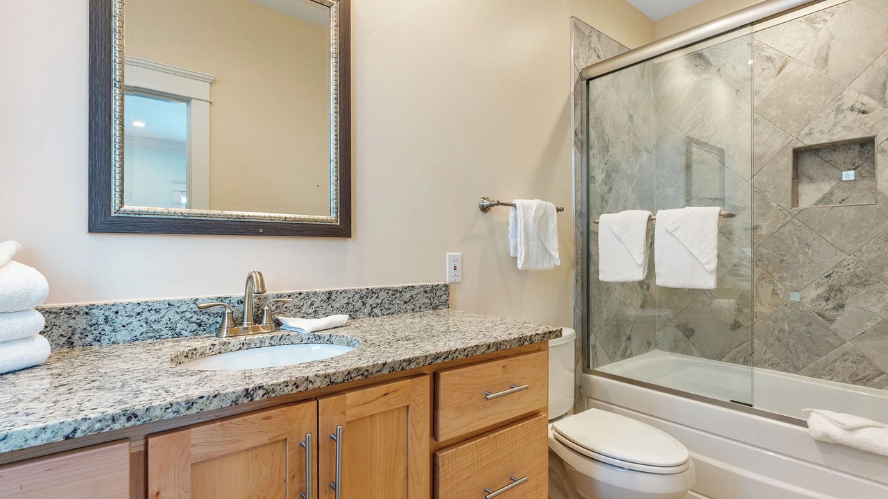 Photo of Bathroom in Orange Beach