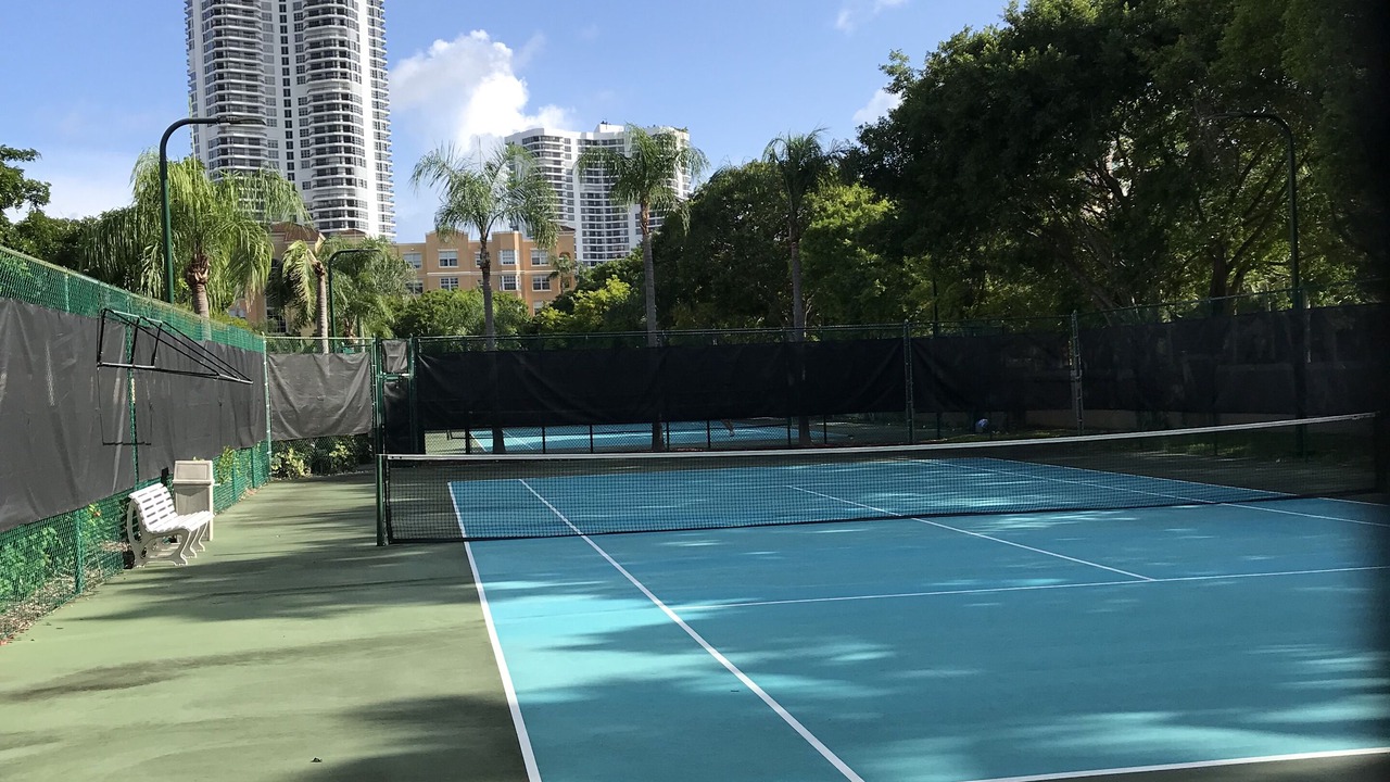 Photo of Others in Aventura