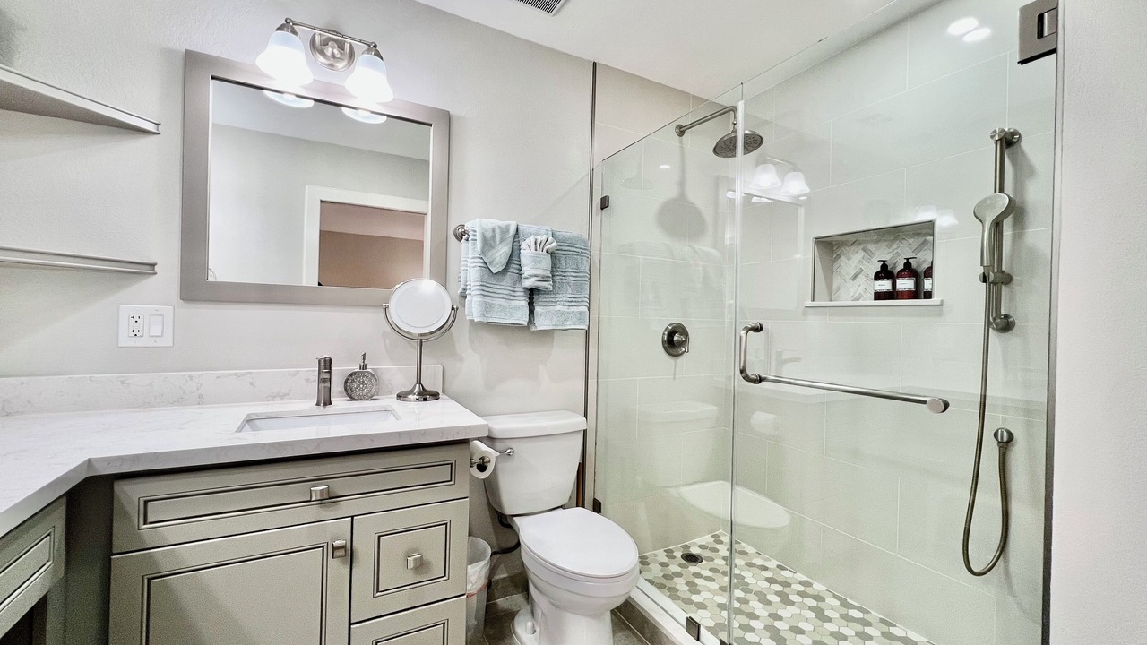 Photo of Bathroom in Red Hook