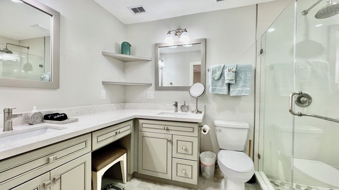 Photo of Bathroom in Red Hook