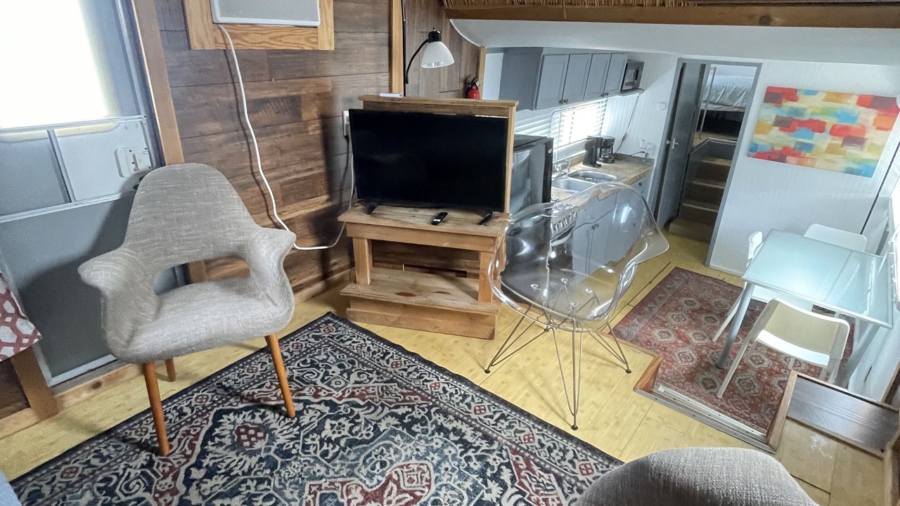 Photo of Livingroom in Sailboat Bend