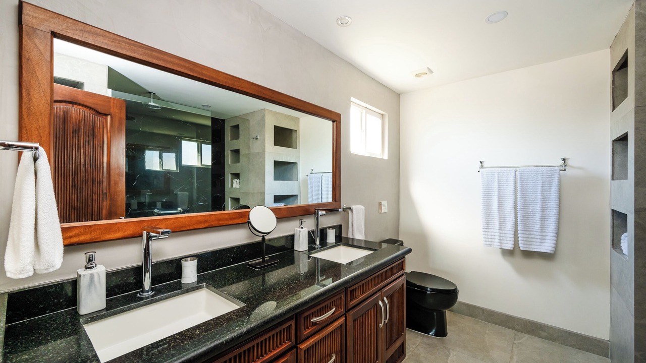 Photo of Bathroom in Playa Langosta