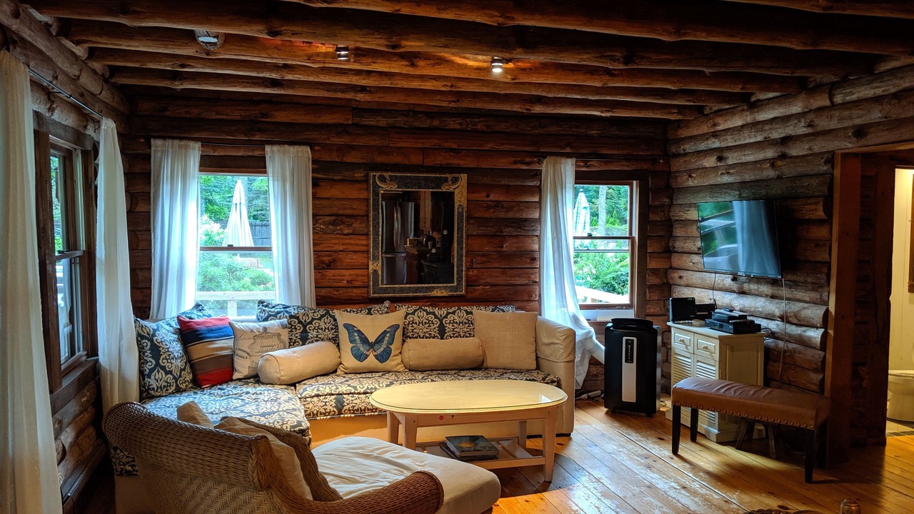 Photo of Bedroom in East Hampton North