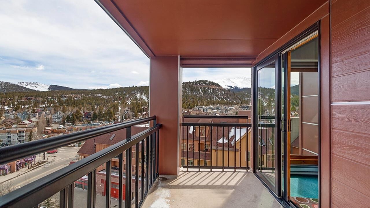 Photo of Outdoor in Peak 9