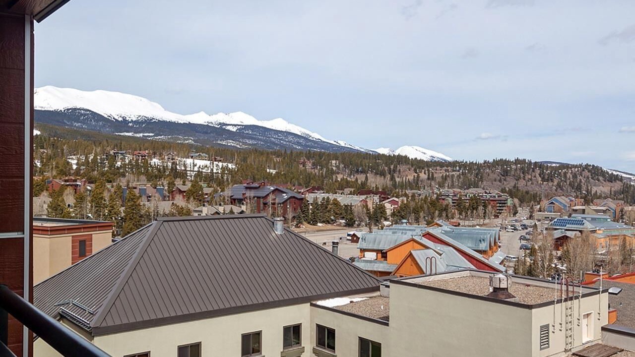 Photo of Outdoor in Peak 9