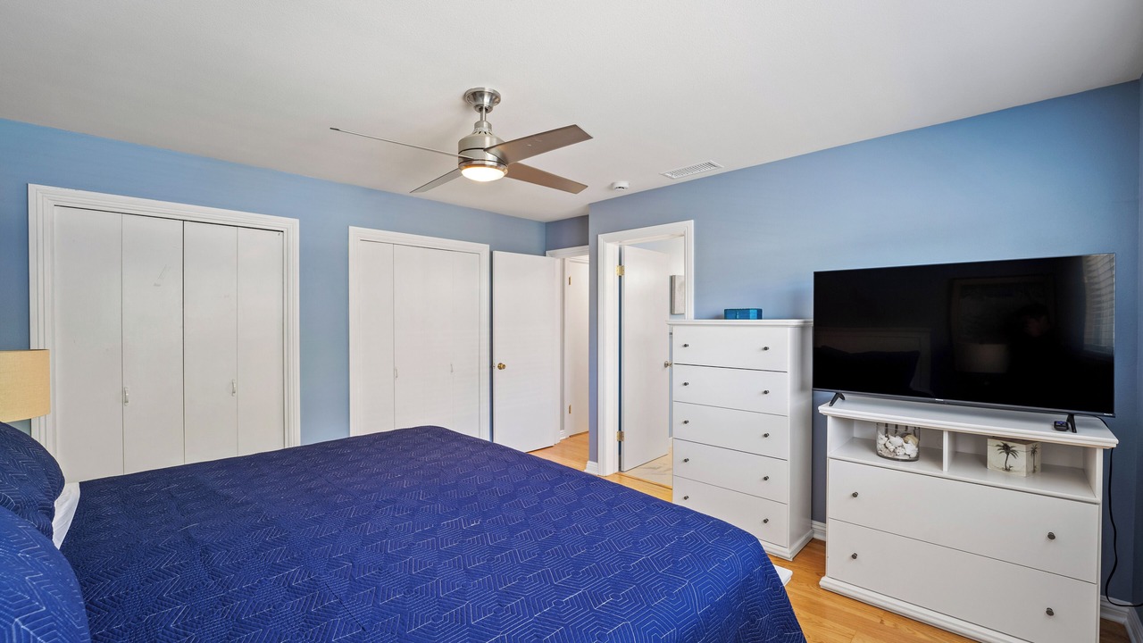 Photo of Bedroom in Pierpont Bay