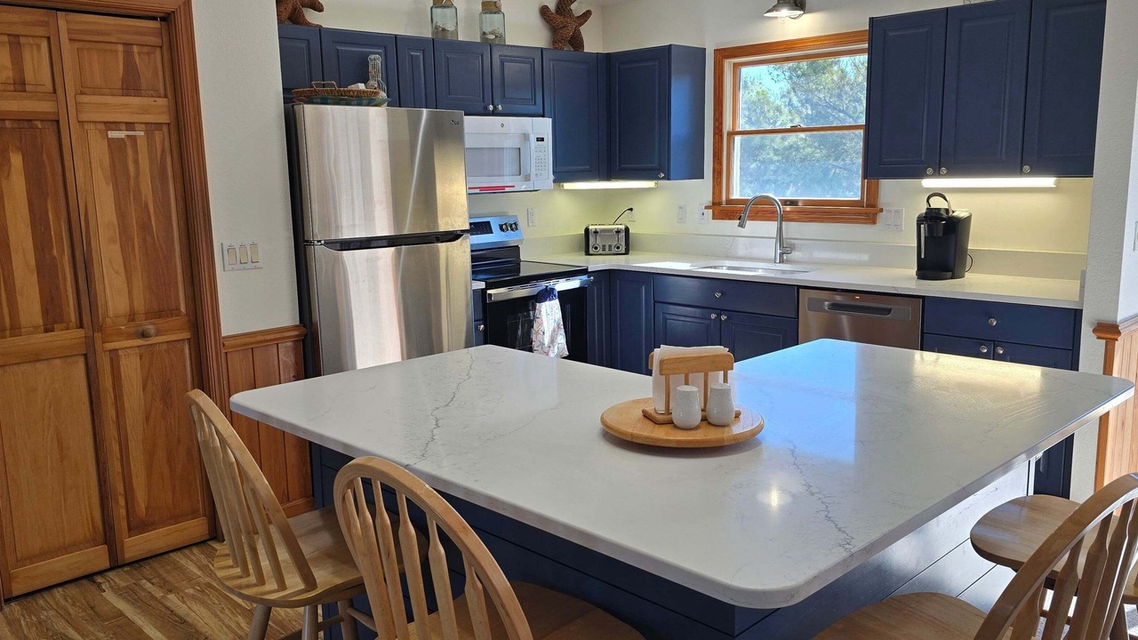 Photo of Kitchen in Whalehead Beach