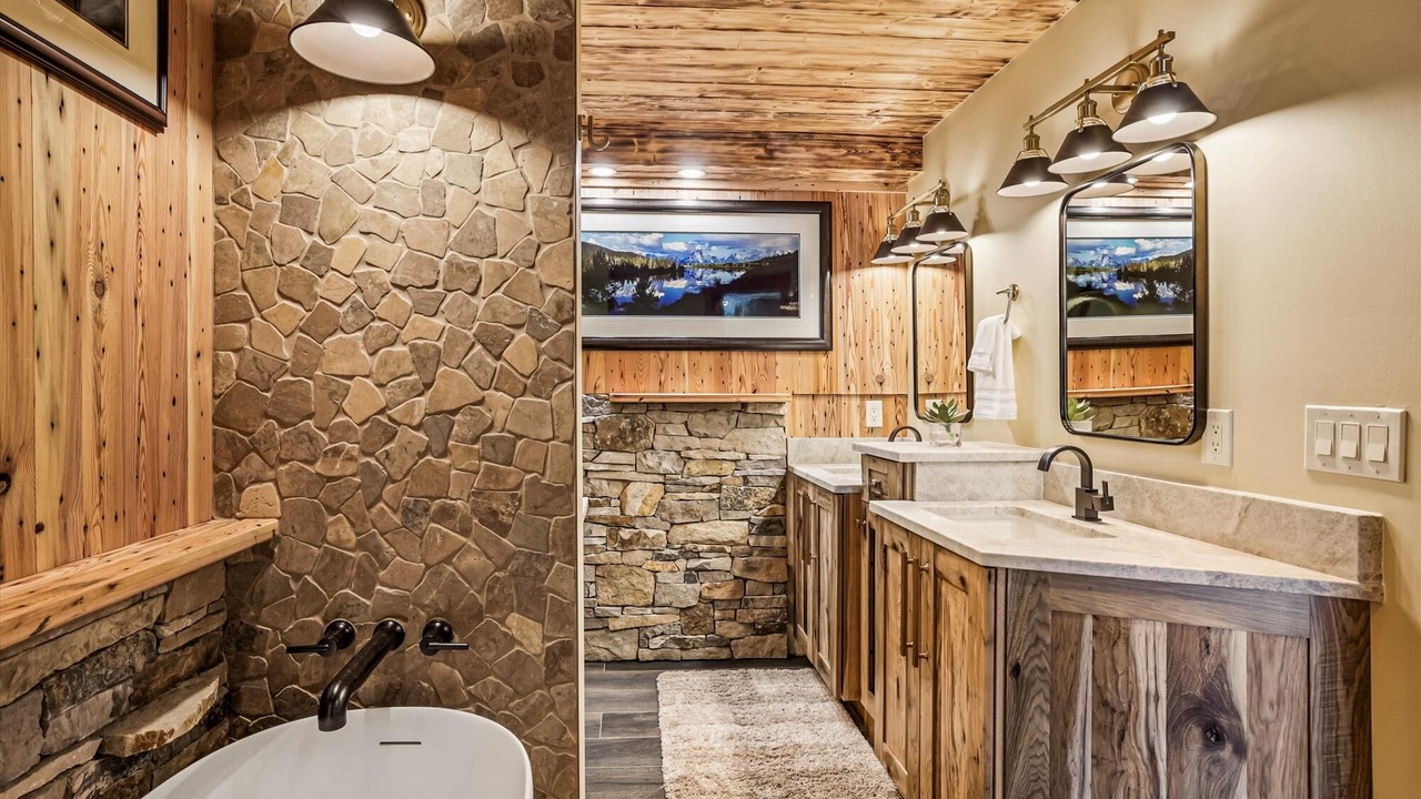 Photo of Bathroom in Peak 9