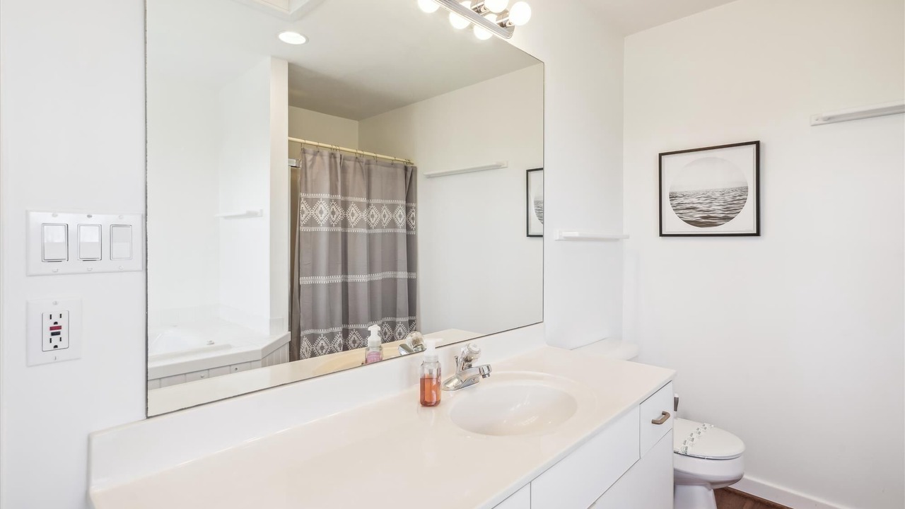 Photo of Bathroom in Pine Island