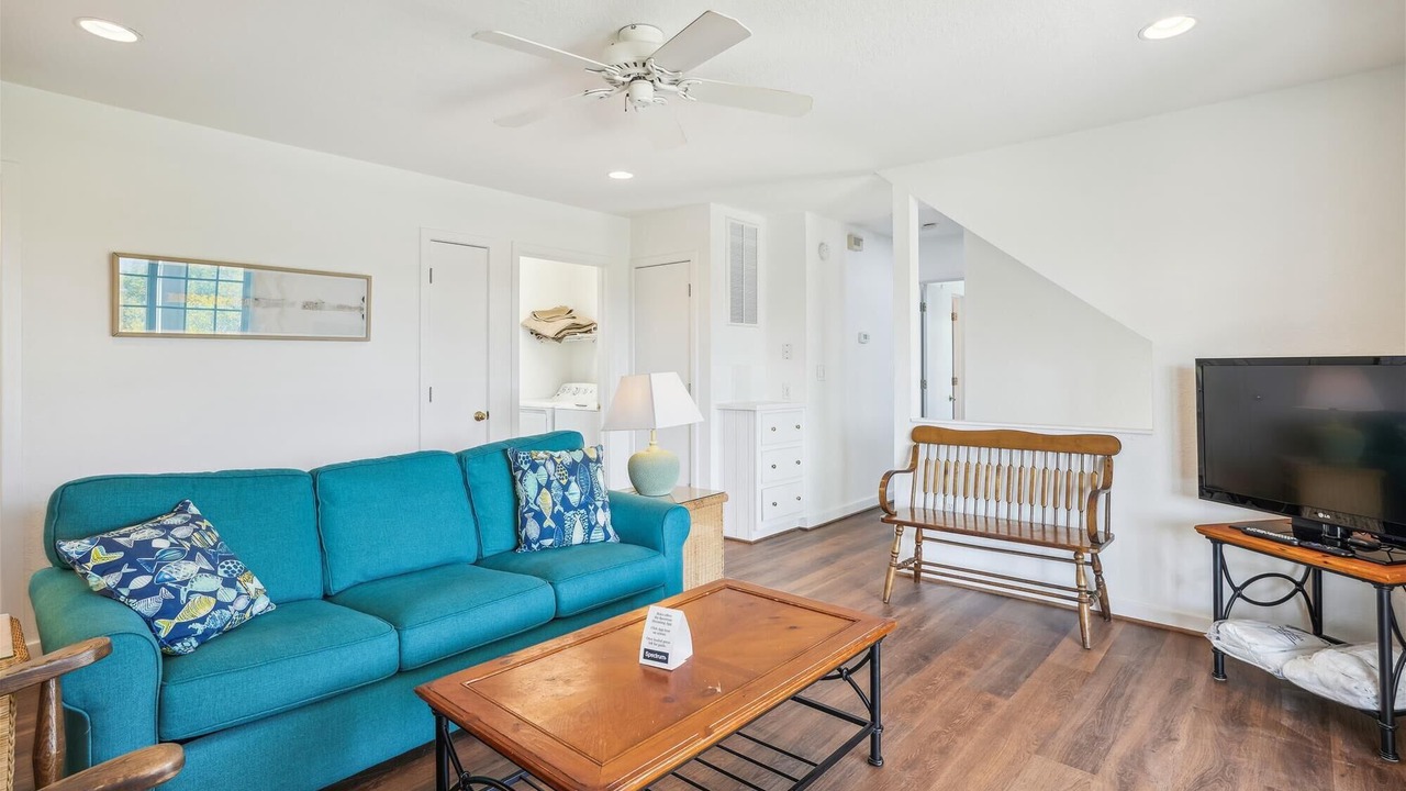 Photo of Livingroom in Pine Island
