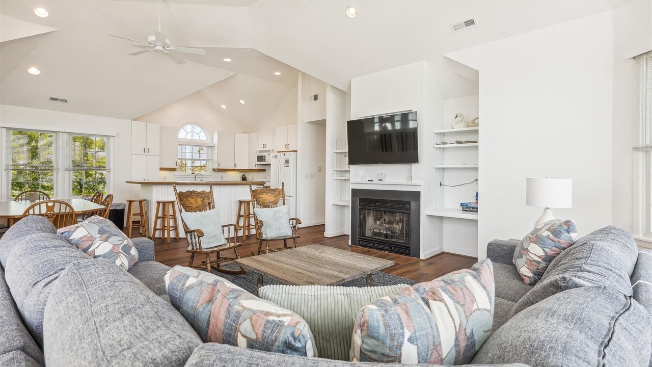 Photo of Livingroom in Pine Island
