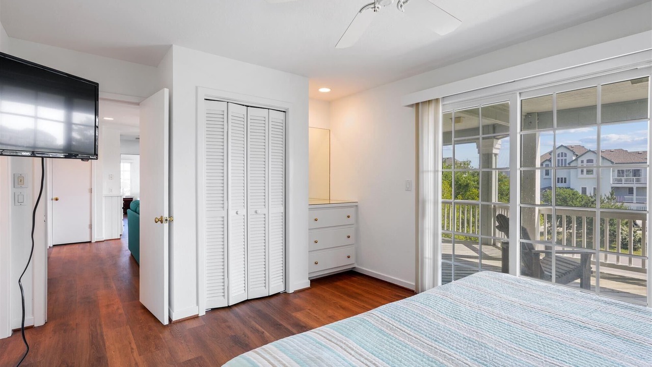 Photo of Bedroom in Pine Island