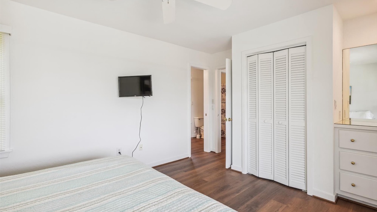 Photo of Bedroom in Pine Island