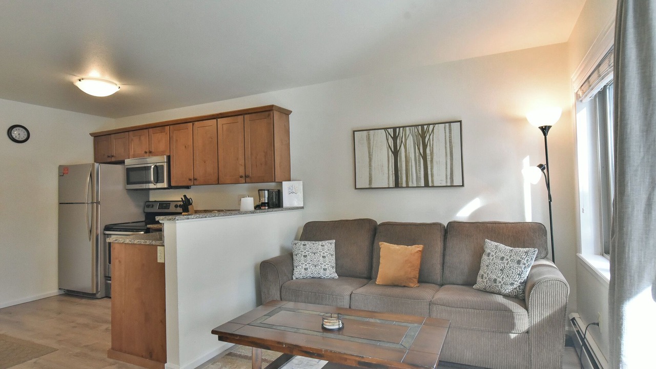 Photo of Livingroom in Four O'Clock