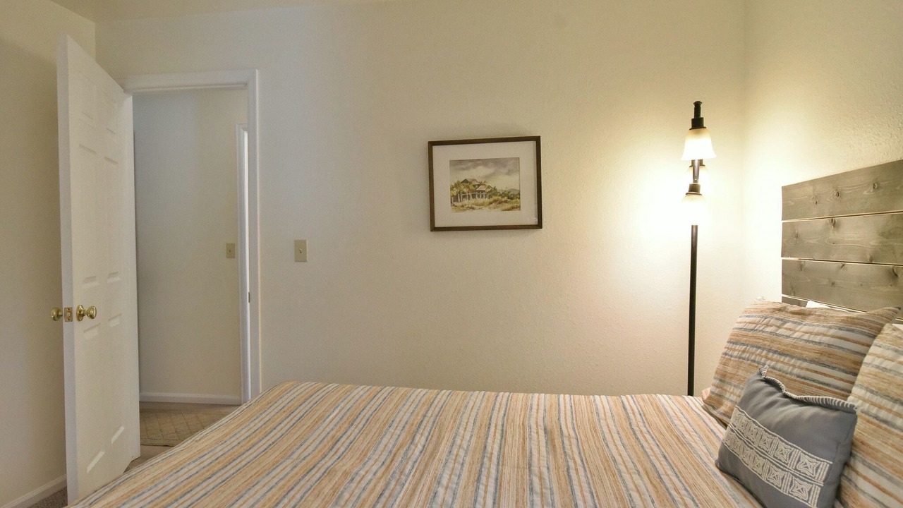 Photo of Bedroom in Four O'Clock