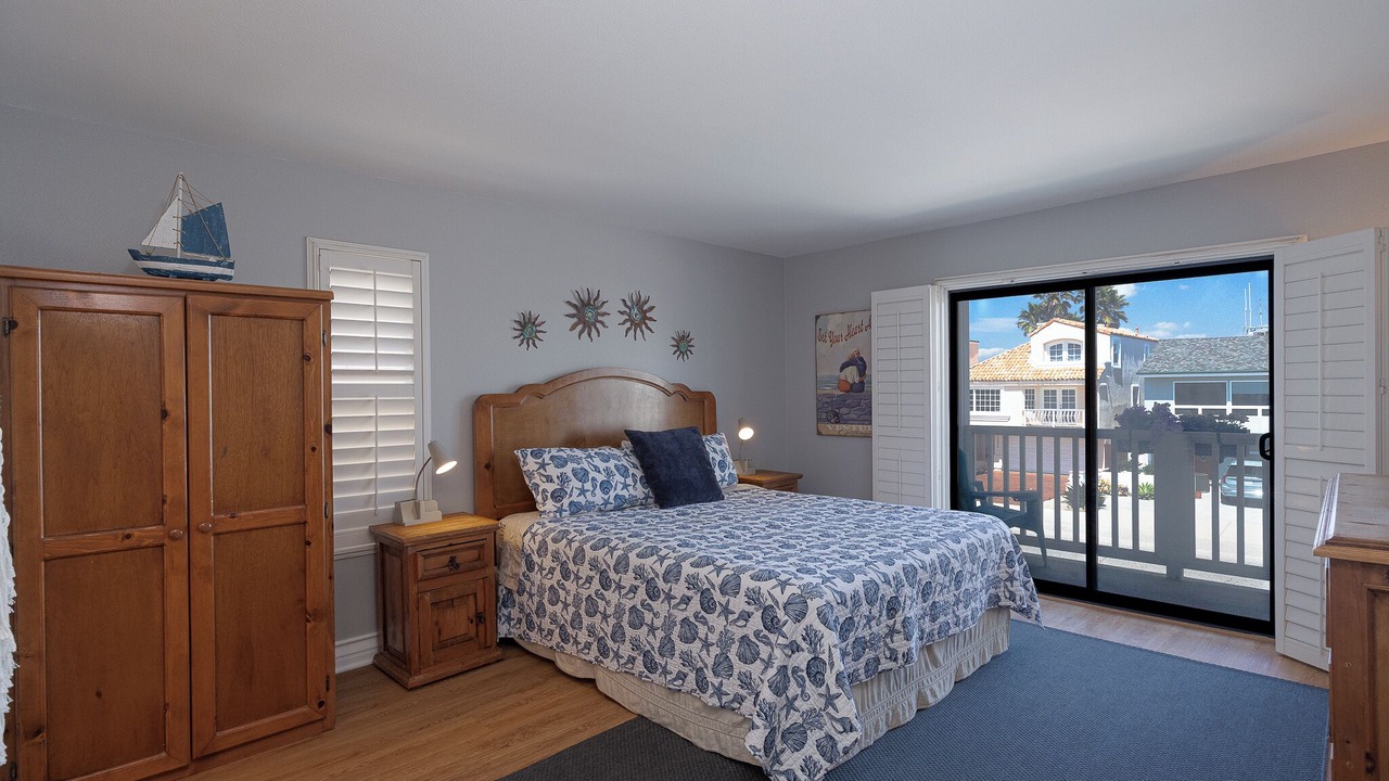Photo of Bedroom in Silver Strand