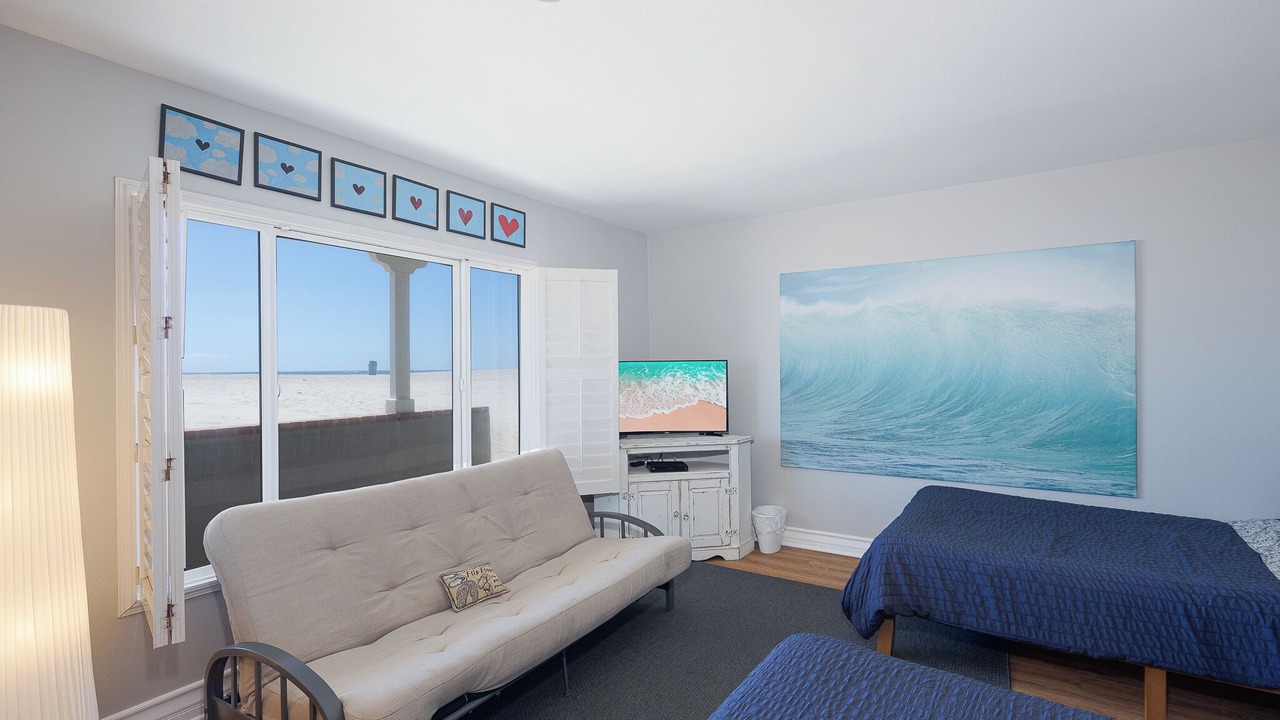 Photo of Livingroom in Silver Strand