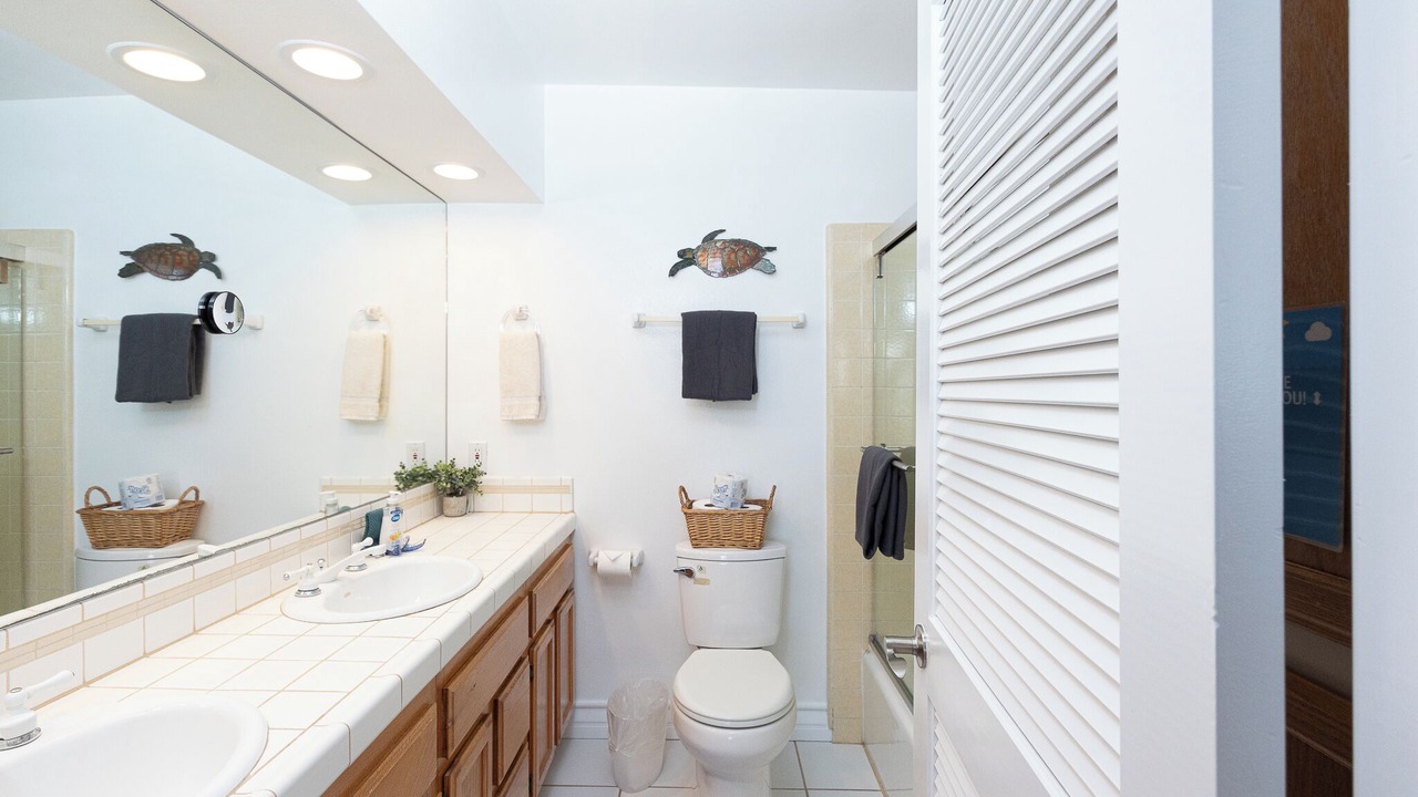 Photo of Bathroom in Silver Strand