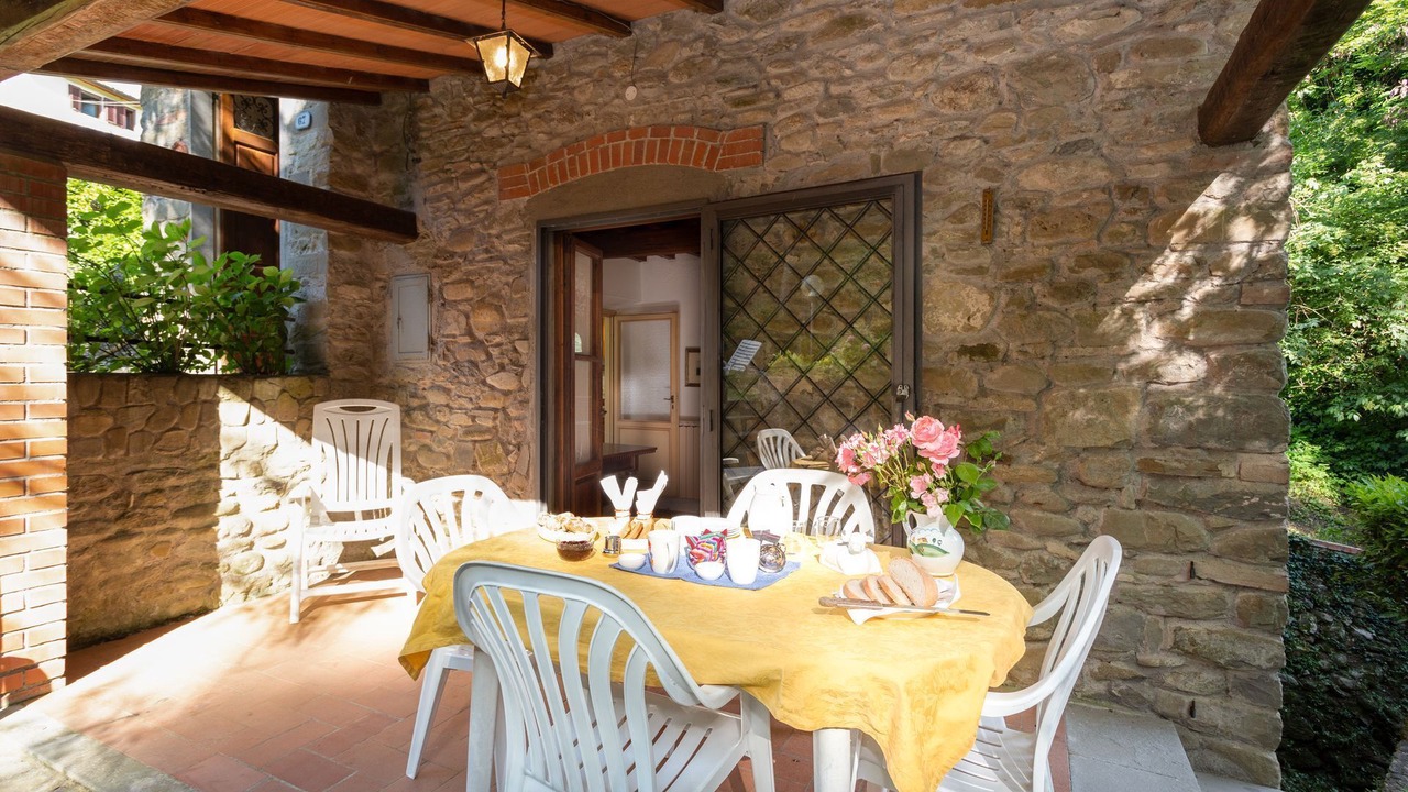 Photo of Patio Balcony in Molezzano