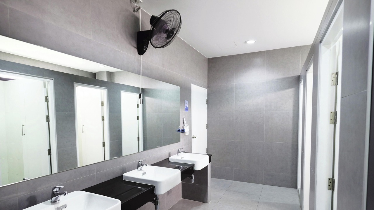Photo of Bathroom in Lak Si