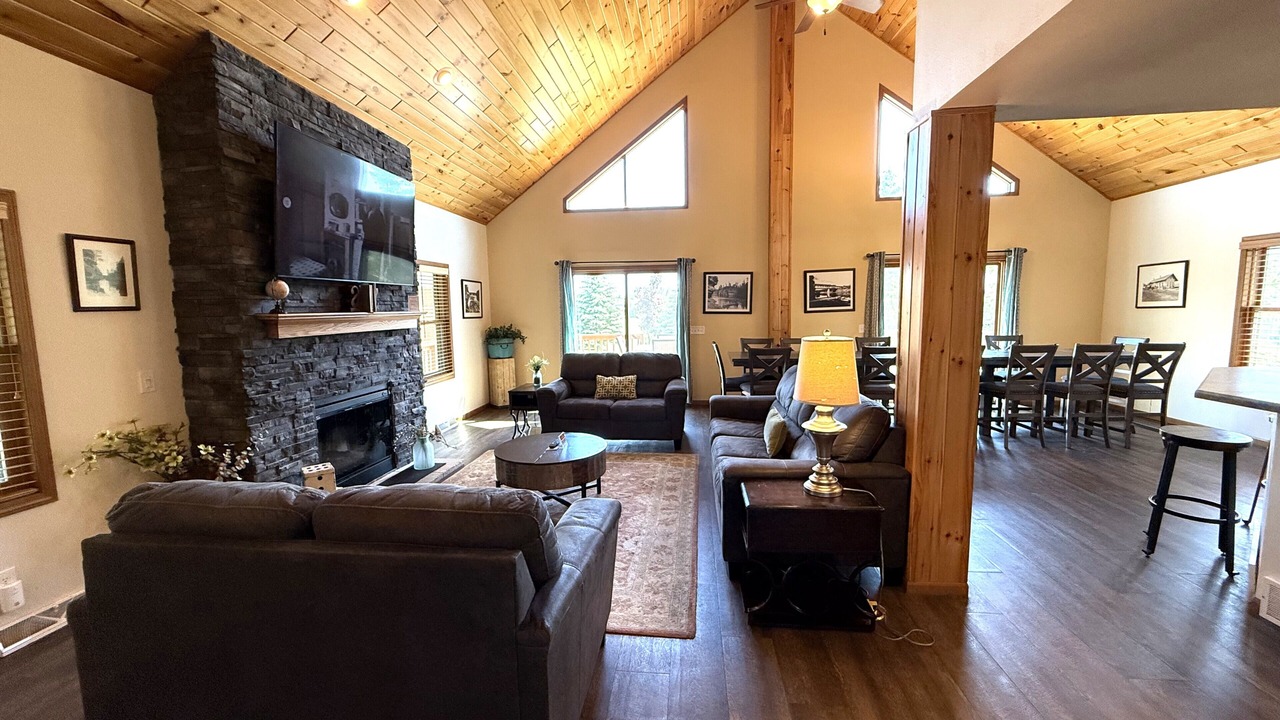 Photo of Livingroom in Spring Brook
